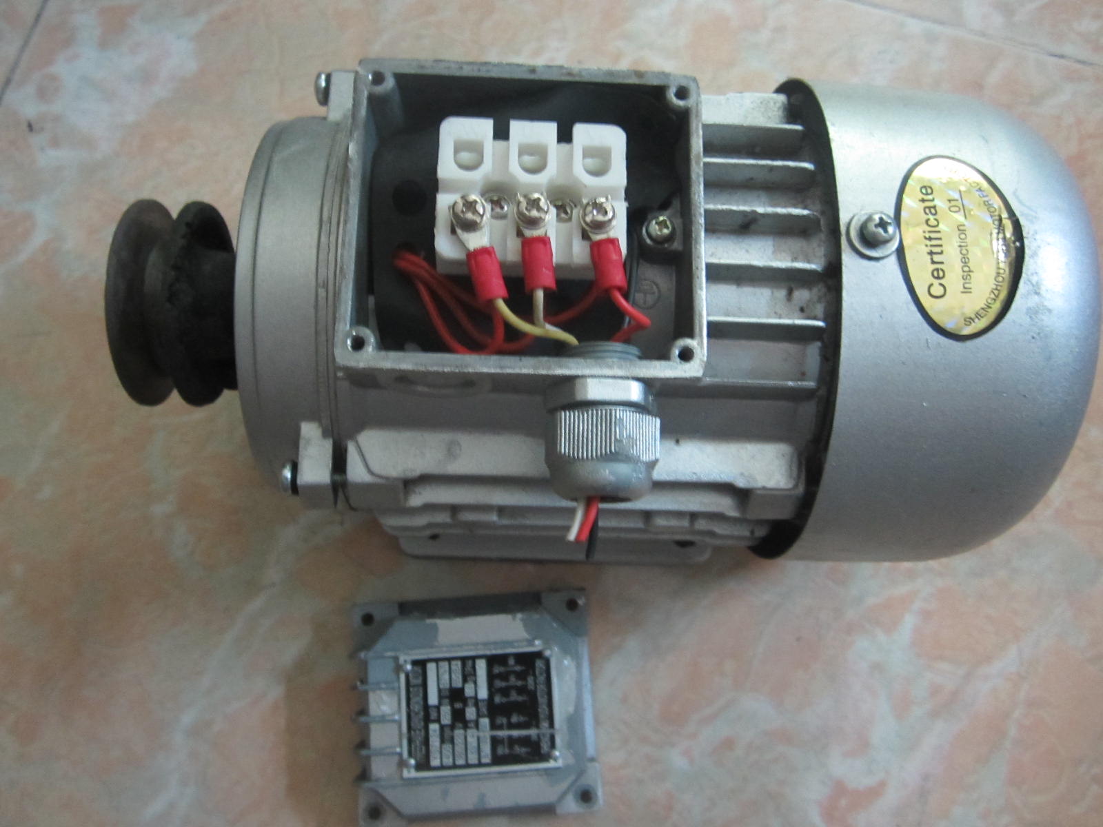 三相交流異步電動(dòng)機(jī) 變頻器配套0.25KW 250W 220V電機(jī)的技術(shù)與經(jīng)濟(jì)價(jià)值